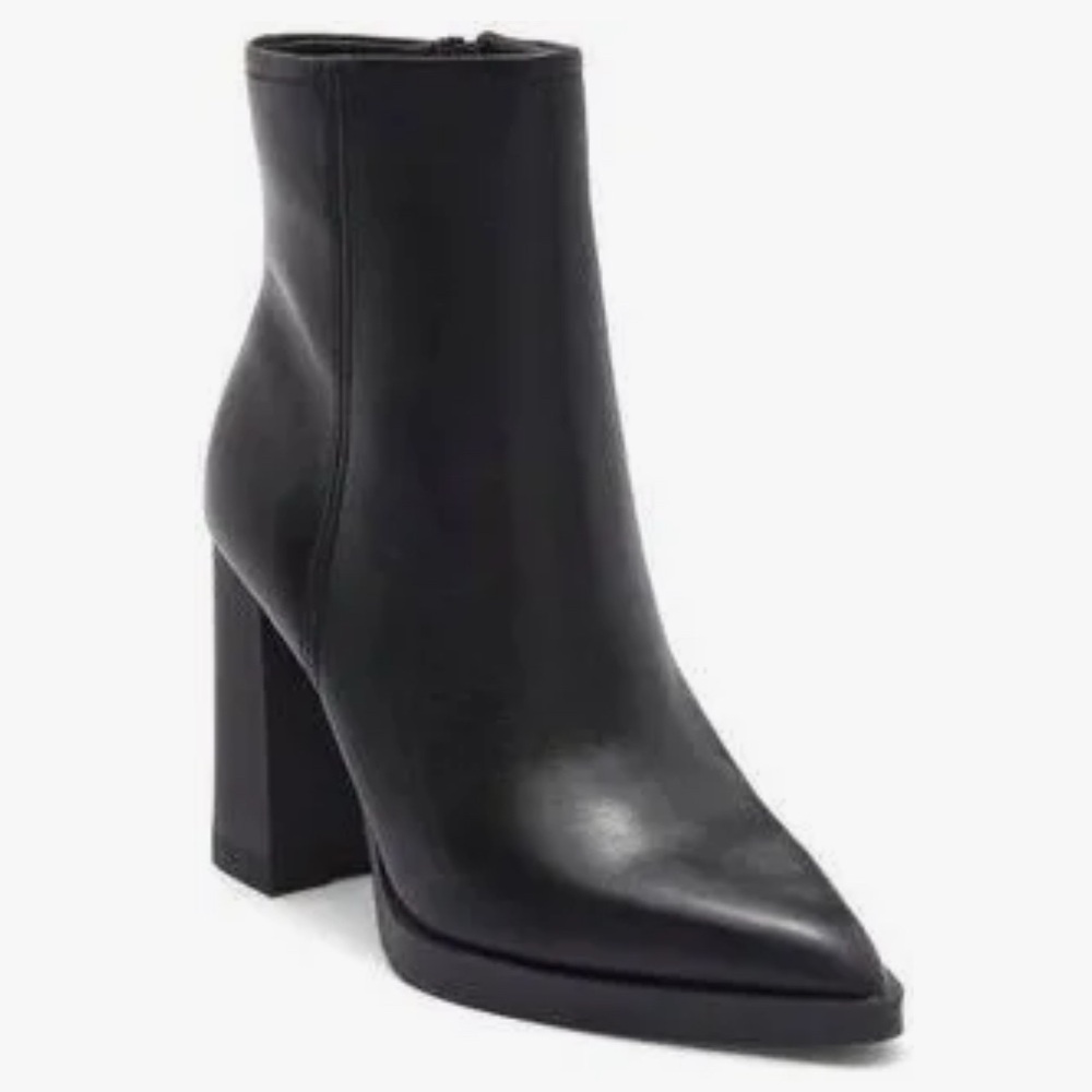 Steve Madden Black Pointed-Toe Leather Ankle Bootie